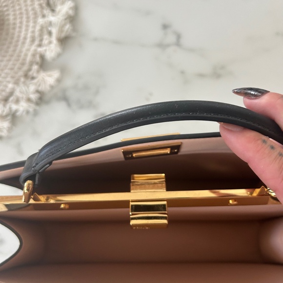 Fendi peekaboo bag - Picture 1 of 6